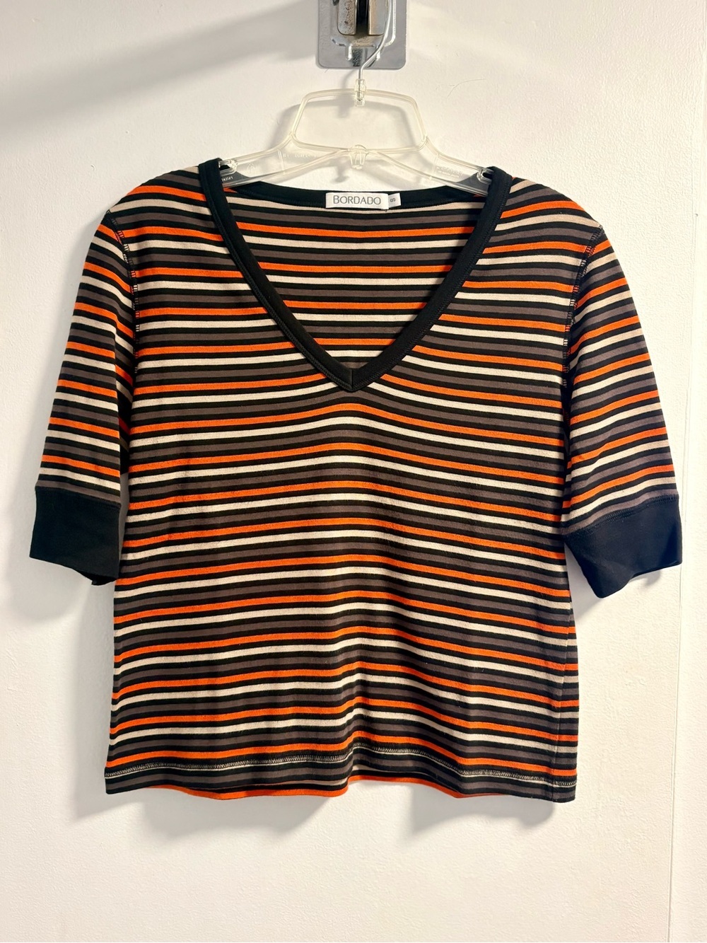 Bordado Women's V-Neck Striped Short Sleeve Top - Black & Orange